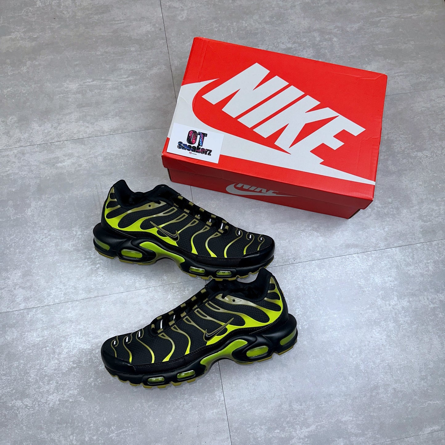 Nike TN Air Max Plus Black Pacific Moss