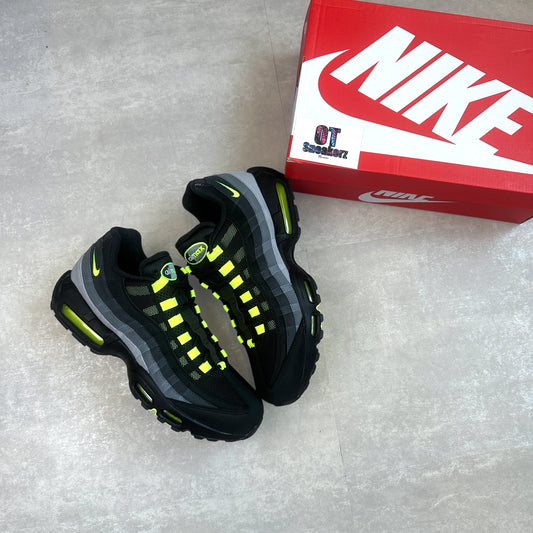 Nike Air Max 95 Black Neon