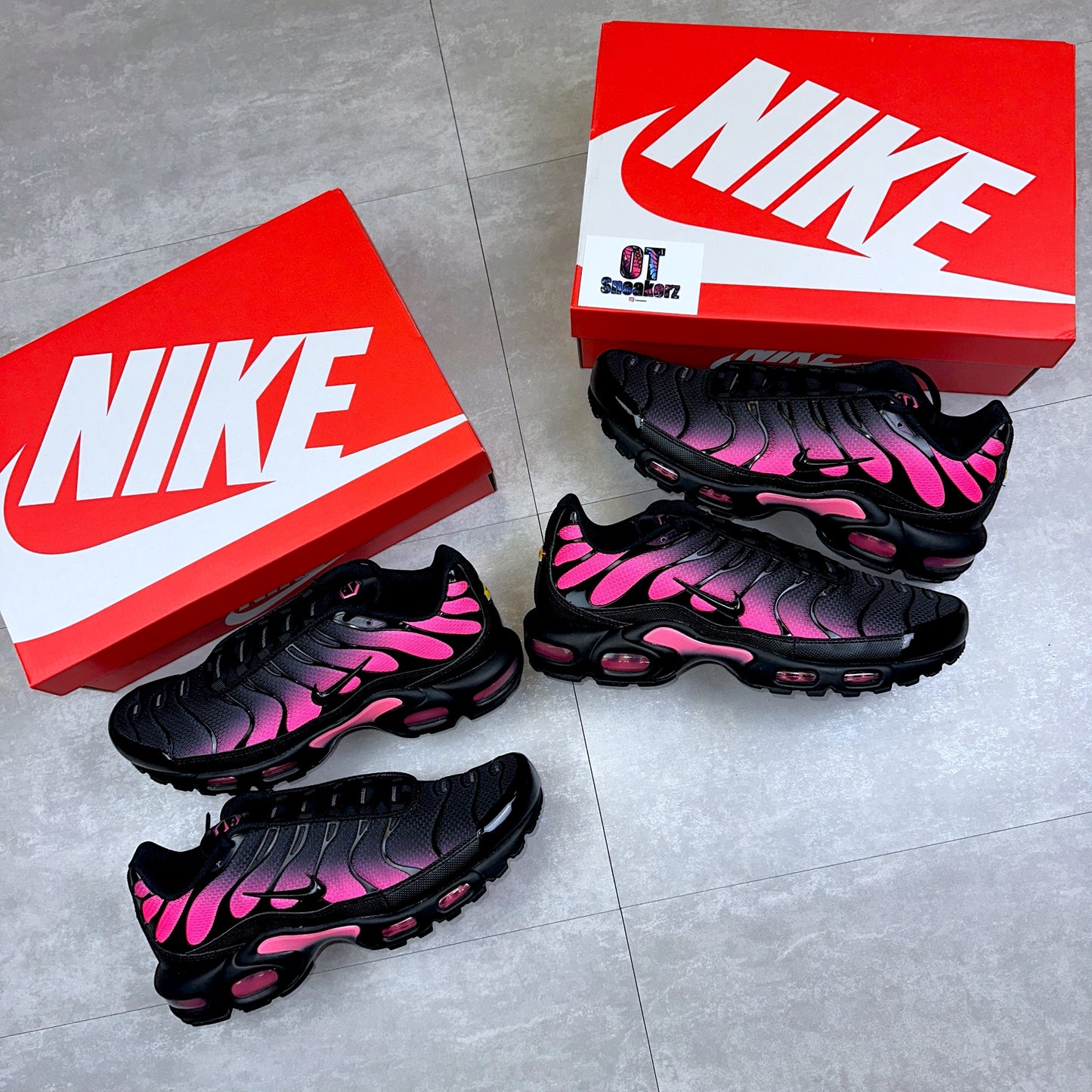 Nike TN Air Max Plus Black Hyper Pink
