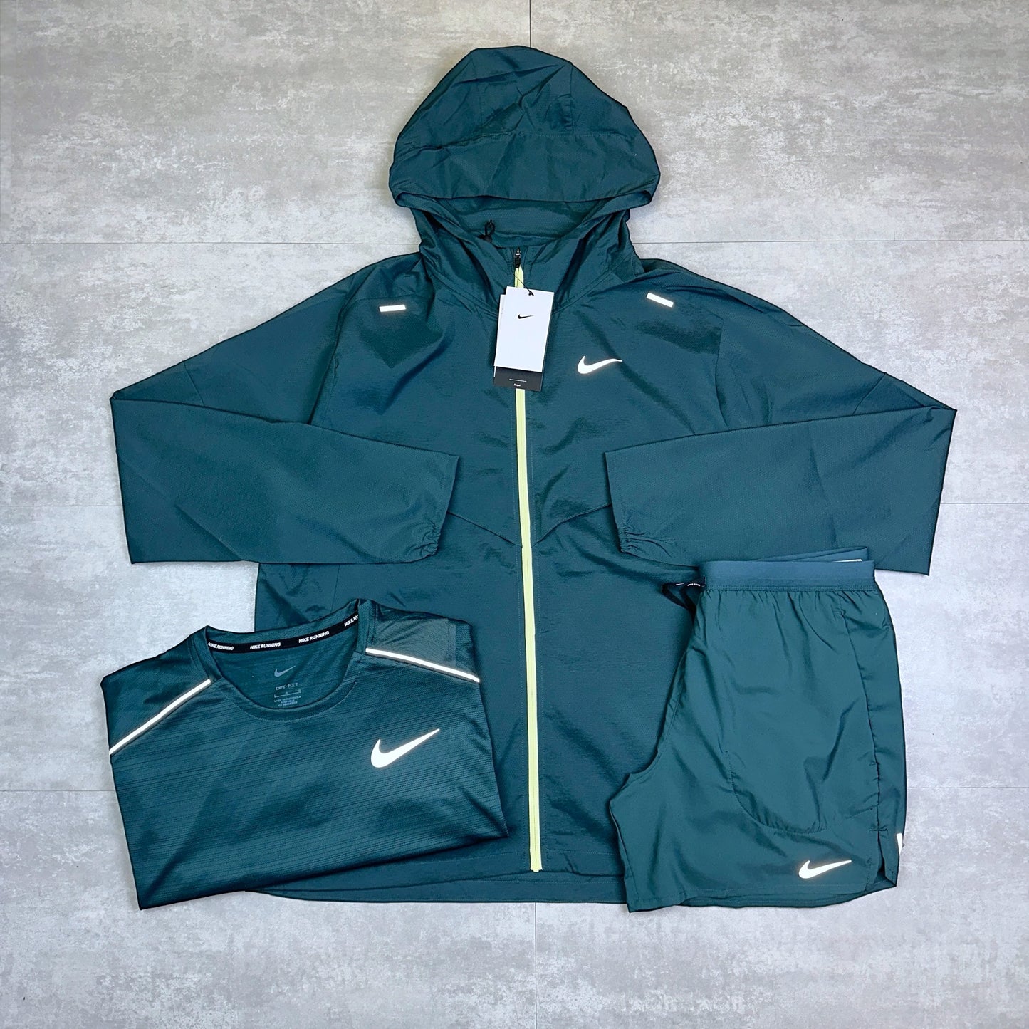 Nike UV Windrunner Deep Jungle 3 Piece Set