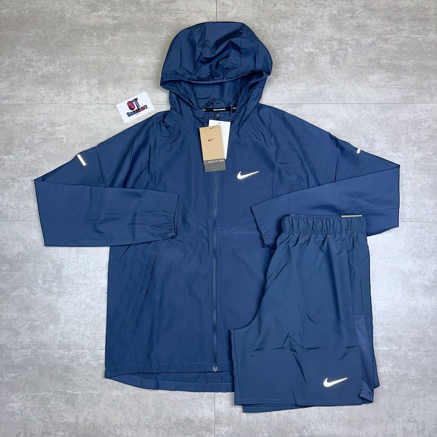 Nike Miler Repel Windrunner Thunder Blue & Challenger Shorts