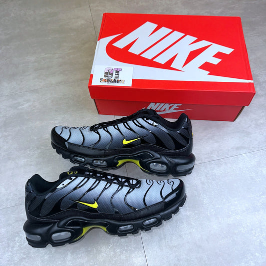 Nike Air Max Plus Black Opti Yellow