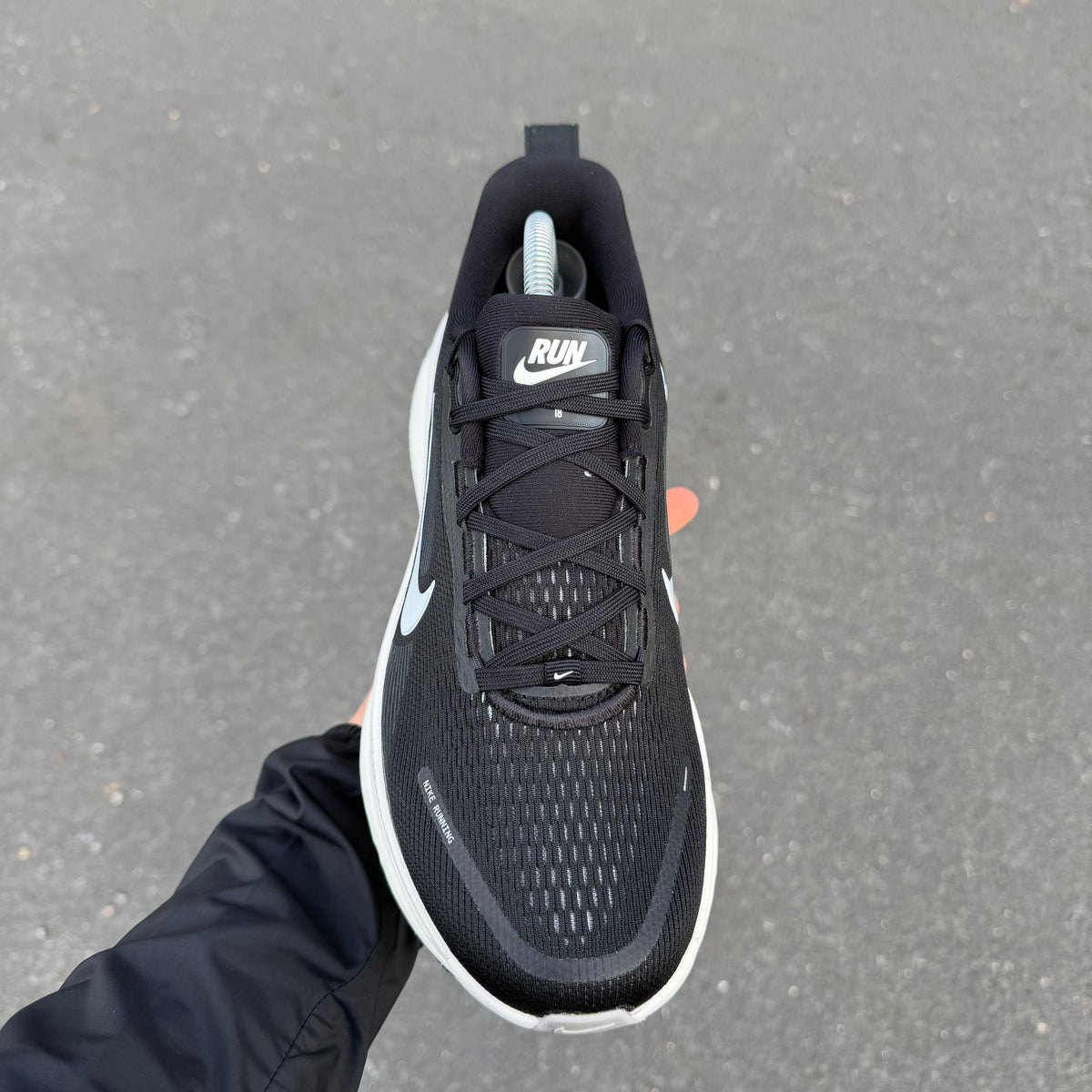 Nike Vomero 18 Black Summit White