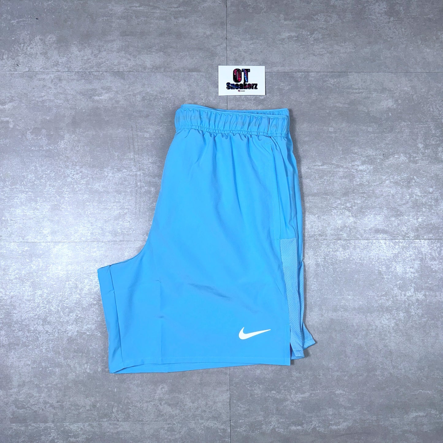 Nike Challenger Shorts Aquarius Blue