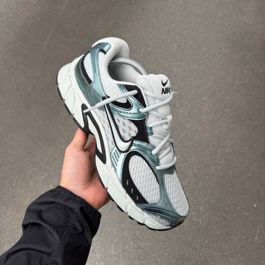 Nike V5 RNR Light Silver Black