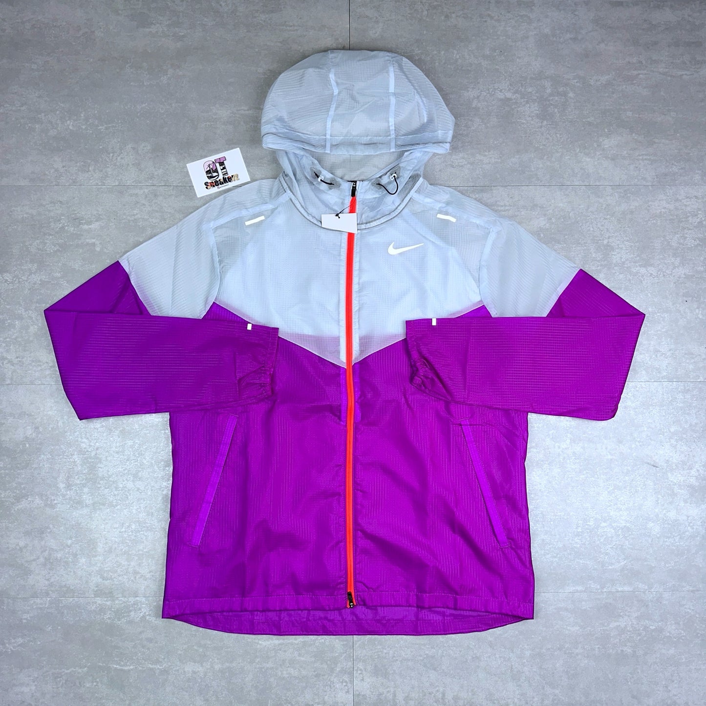 Nike Windrunner White Grape