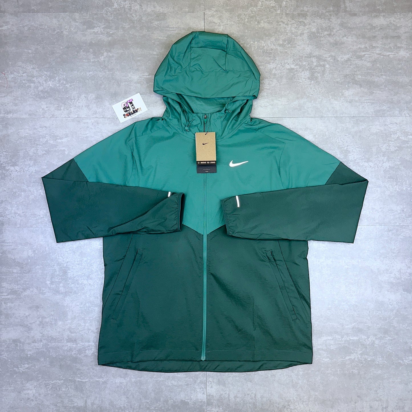 Nike UV Windrunner Repel Bicoastal Green