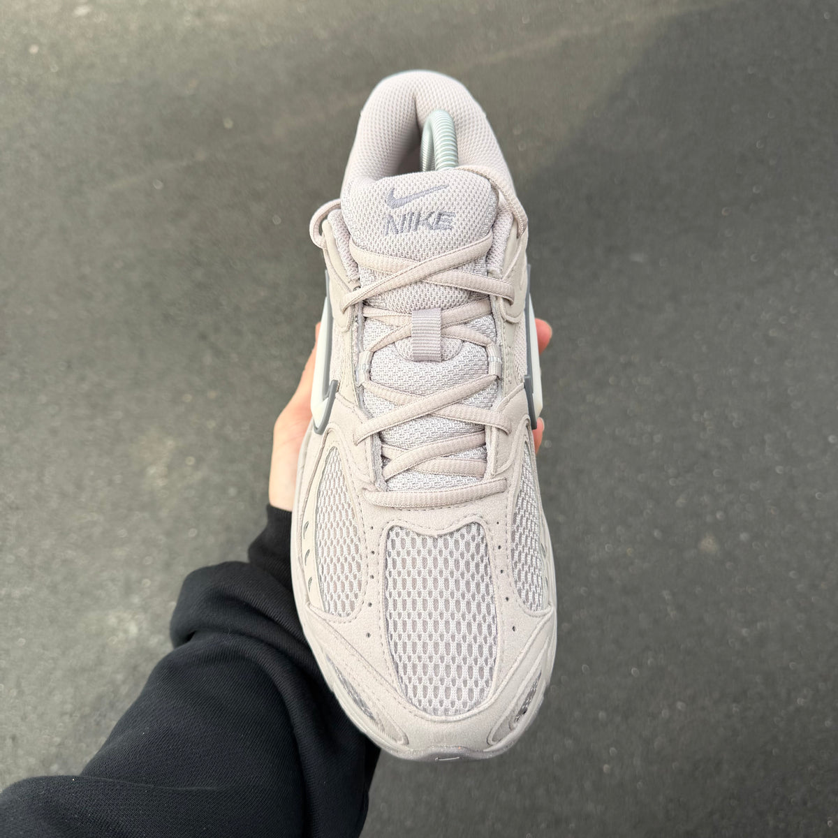 Nike V5 RNR Moon Particle Light Orewood