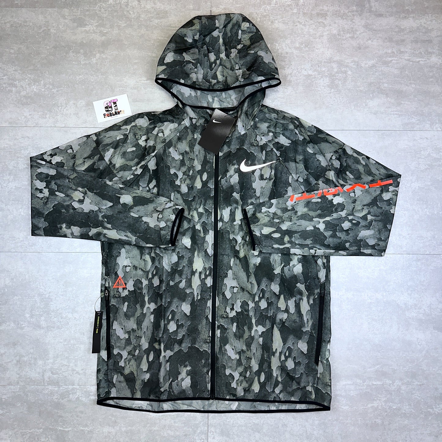 Nike Windrunner Camo Chinese Print