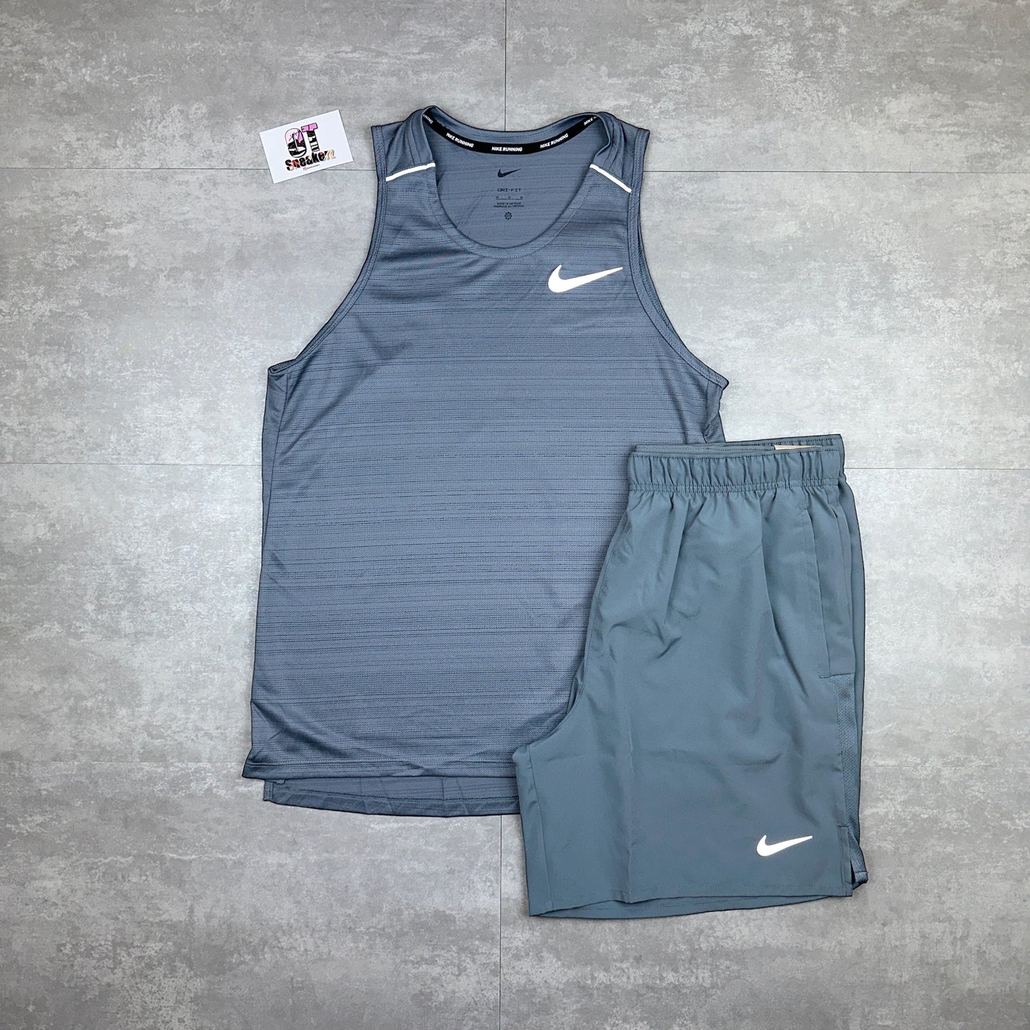 Nike Miler 1.0 Vest Grey & Challenger Shorts 7” Smoke Grey