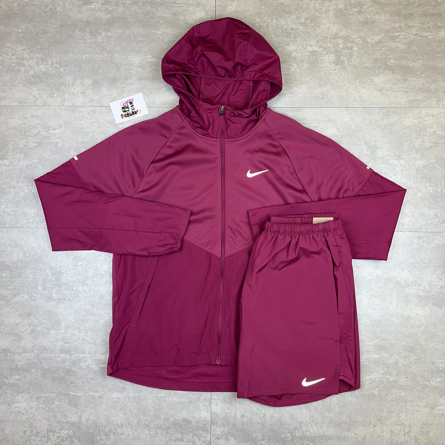 Nike Repel Windrunner & Short Set Beetroot