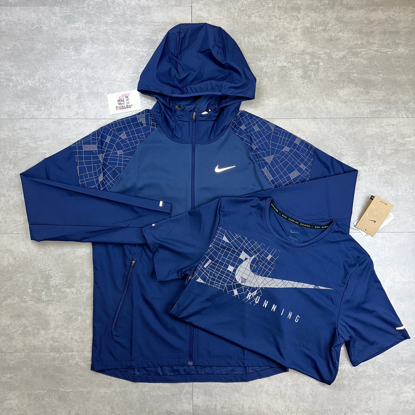 Nike RDV Repel Windrunner Midnight Navy & T-Shirt Set