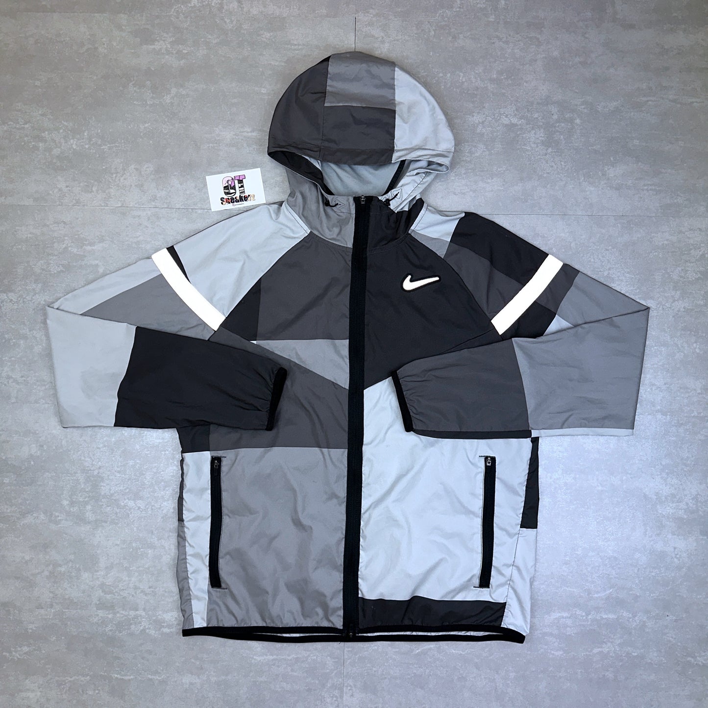 Nike Windrunner Patchwork Smoke Grey