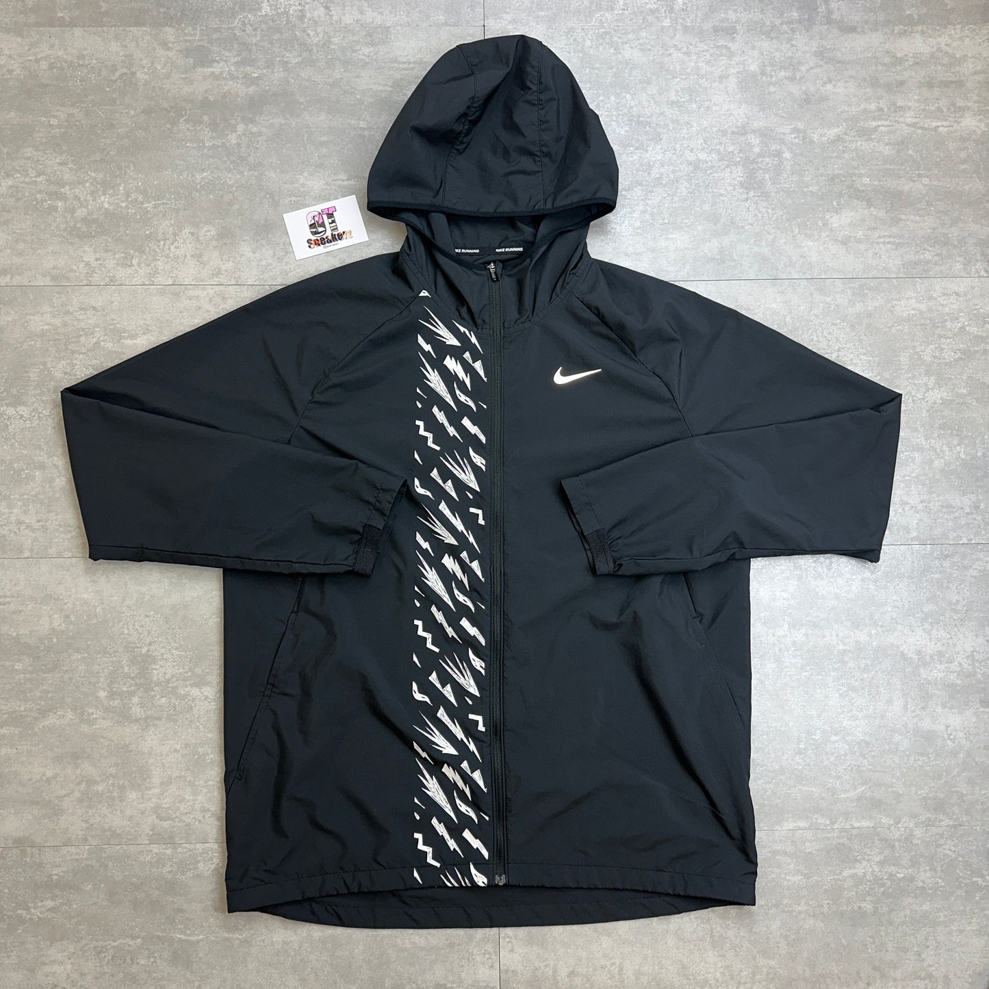 Nike Windrunner Black Bolt