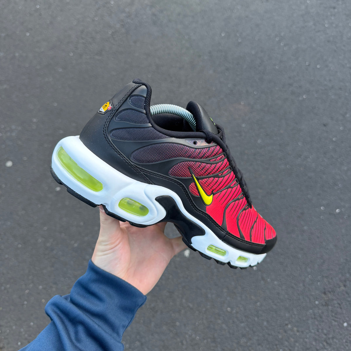 Nike TN Air Max Plus Crimson Black Opti Yellow