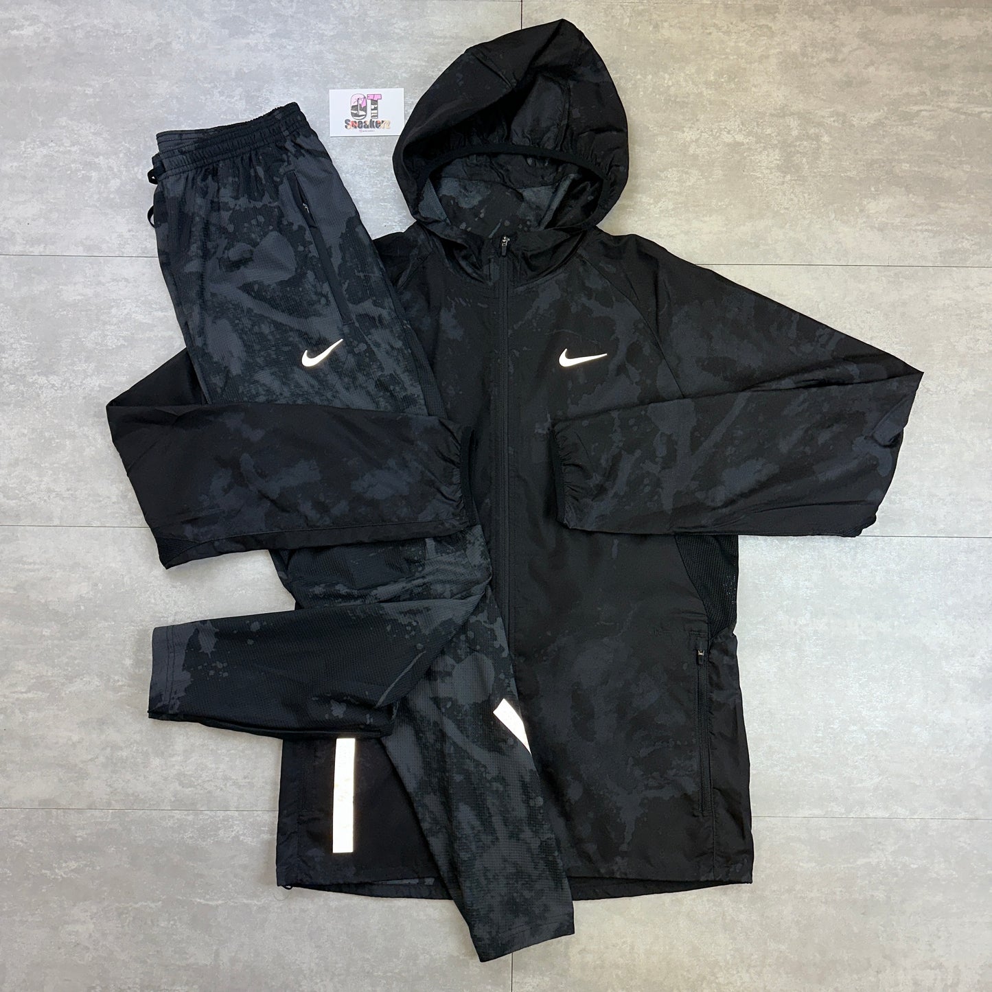 Nike Splash Windrunner Black/Grey Tracksuit