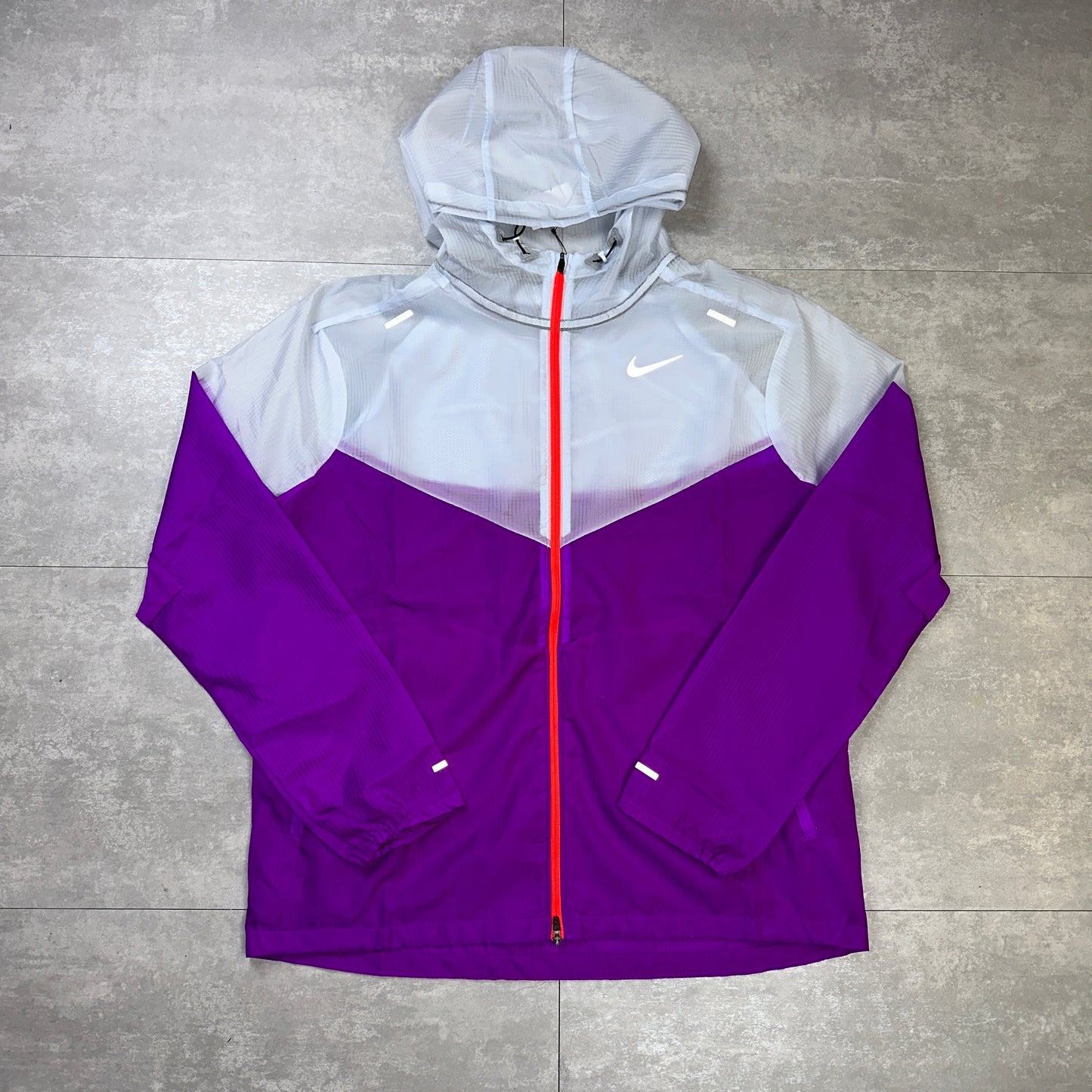 Nike Windrunner White Grape