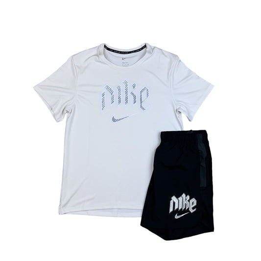 Nike Graphic Print T-shirt Bone & Print Challenger Shorts