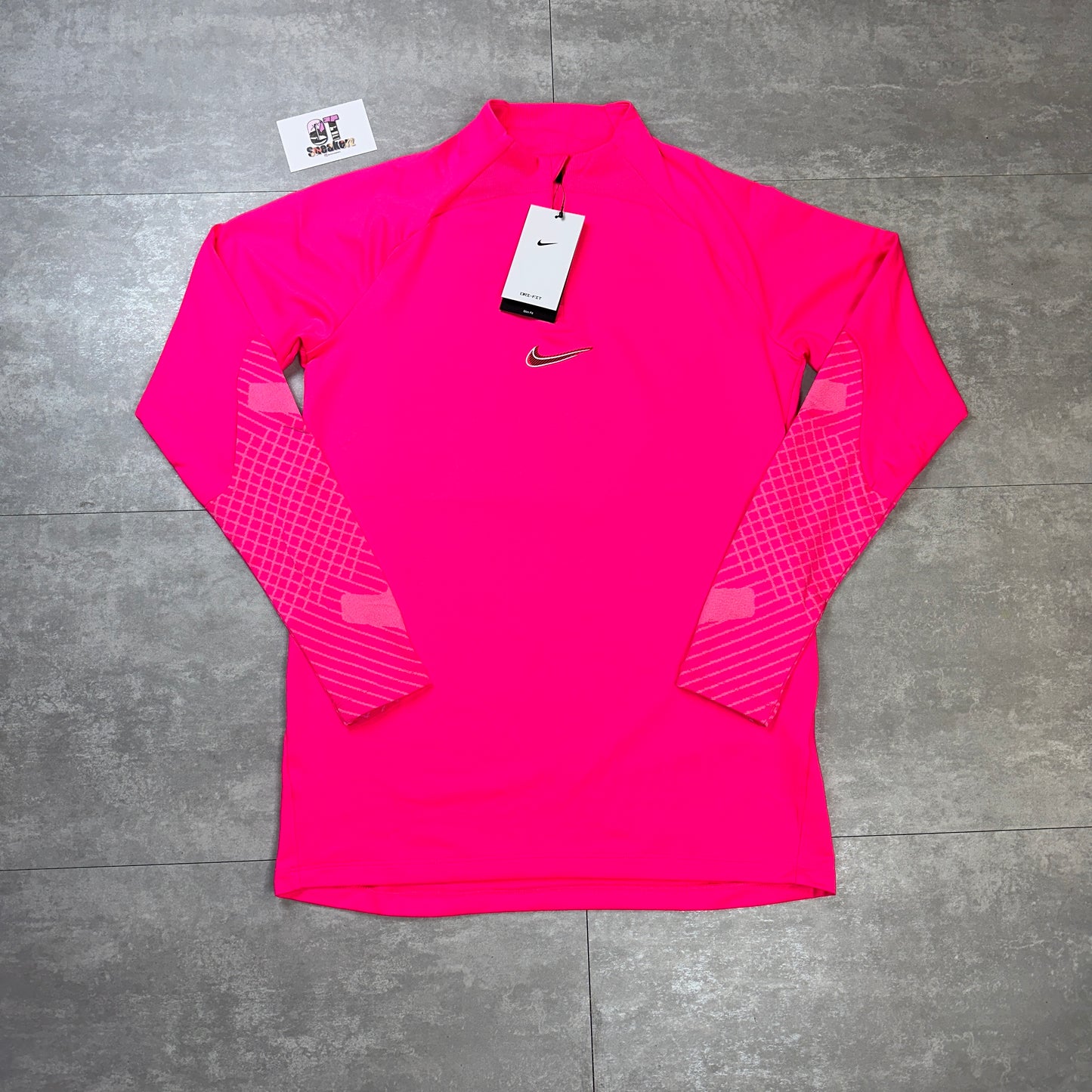 Nike Quarter-Zip Hot Pink