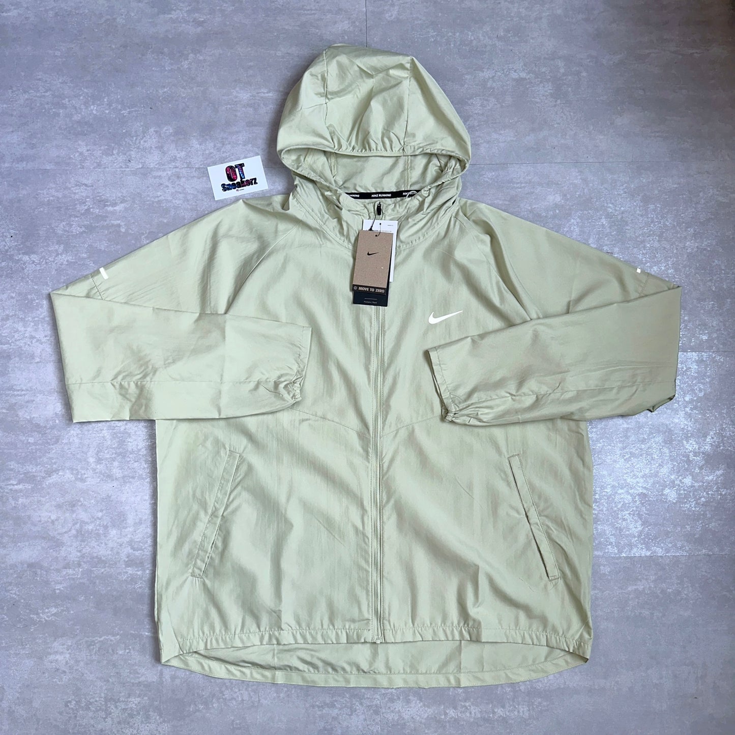 Nike Repel Windrunner Olive Aura